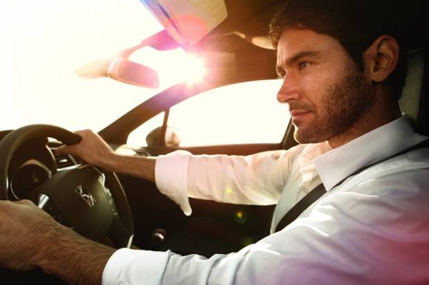Pronto llegarán máximas de hasta 33 ºC: las claves para preparar tu coche ante el calor