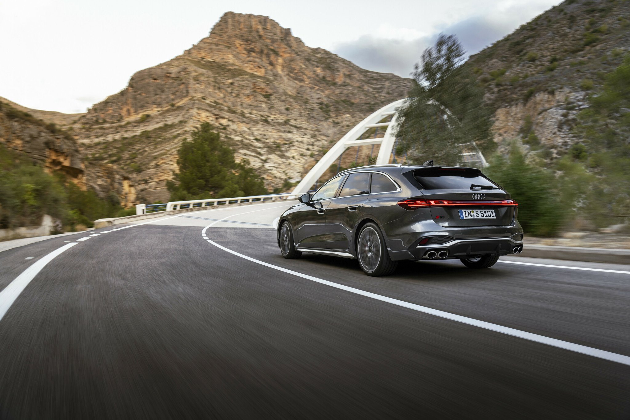 Nuevos Audi A5 y A5 Avant: desaparecen el coupé, el cabrio y hasta el mismísimo Audi A4