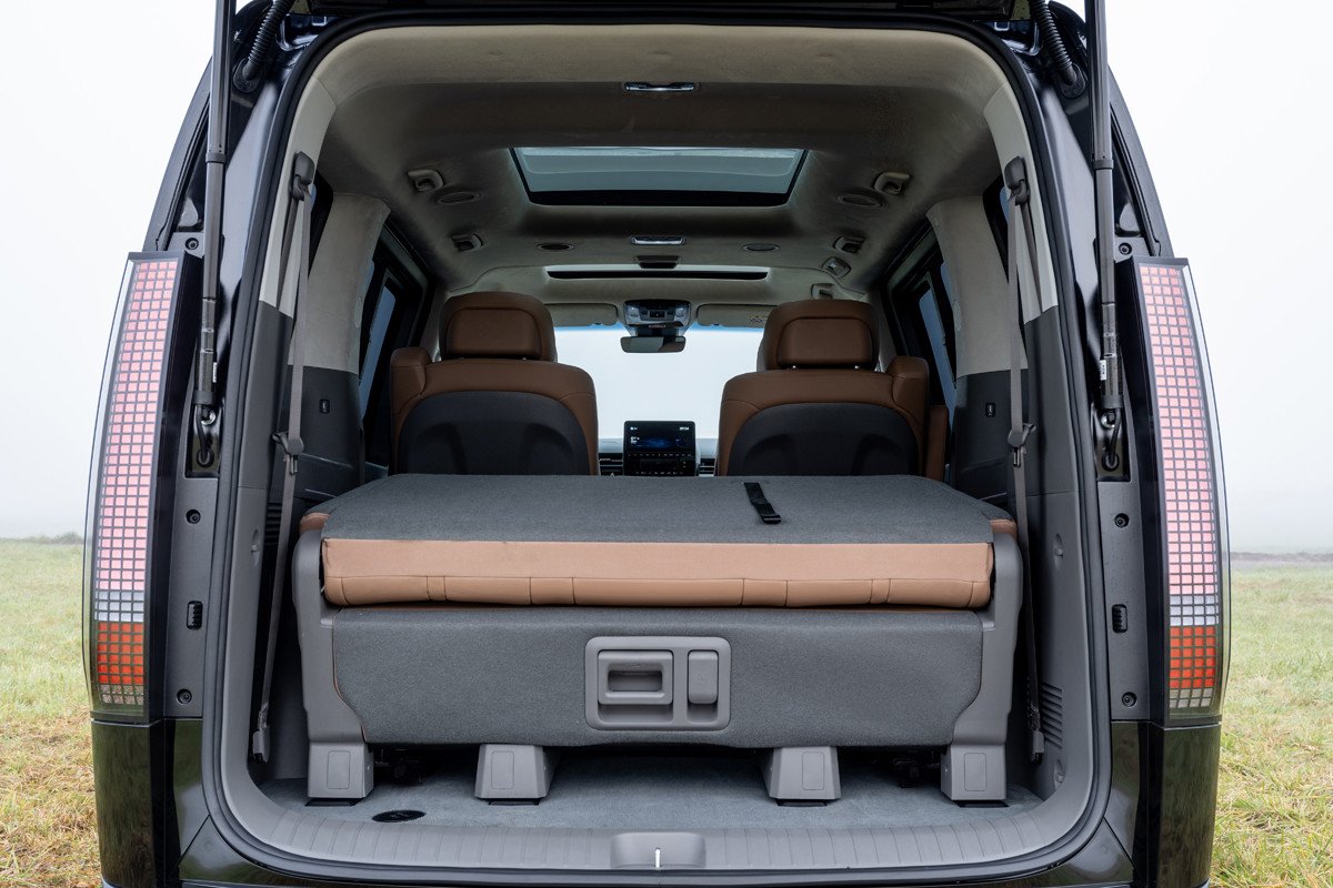 Prueba Hyundai Staria: una monovolumen diferente