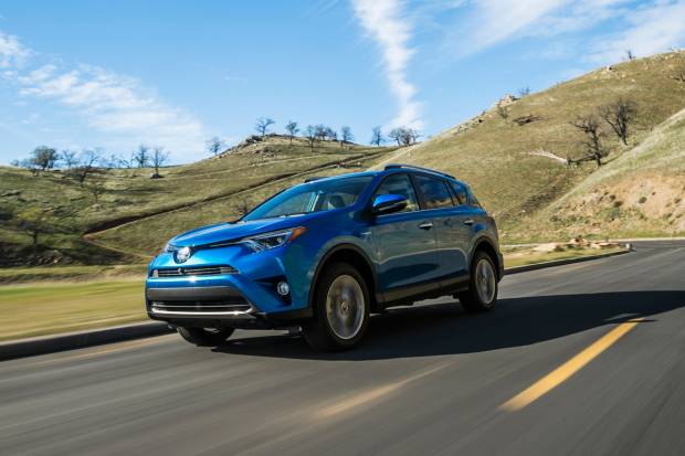 Toyota lanza un nuevo híbrido: el RAV4 hybrid