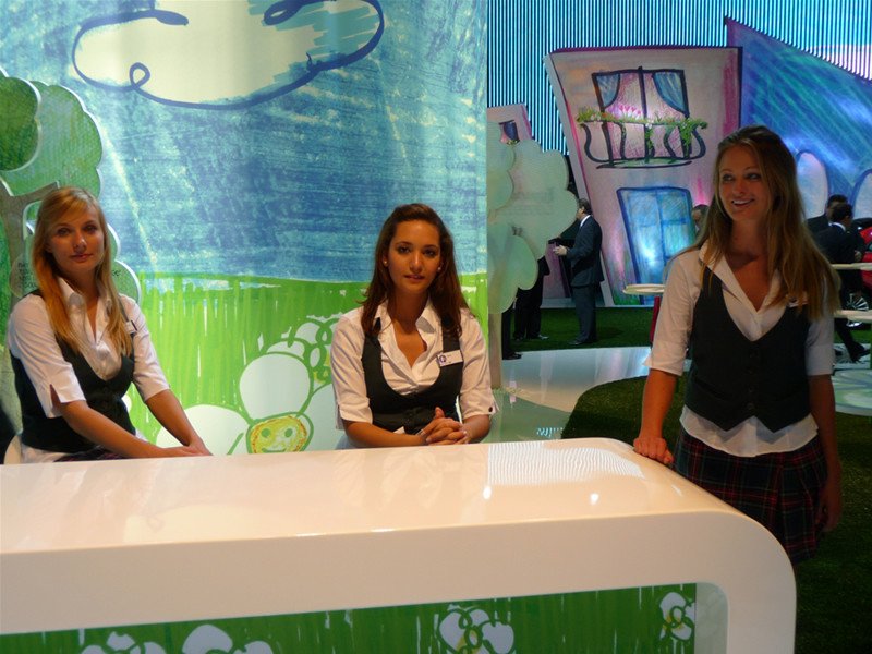 Las chicas del Salón de Frankfurt