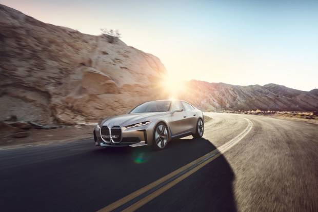 BMW i4: conocemos su diseño casi definitivo y el interior