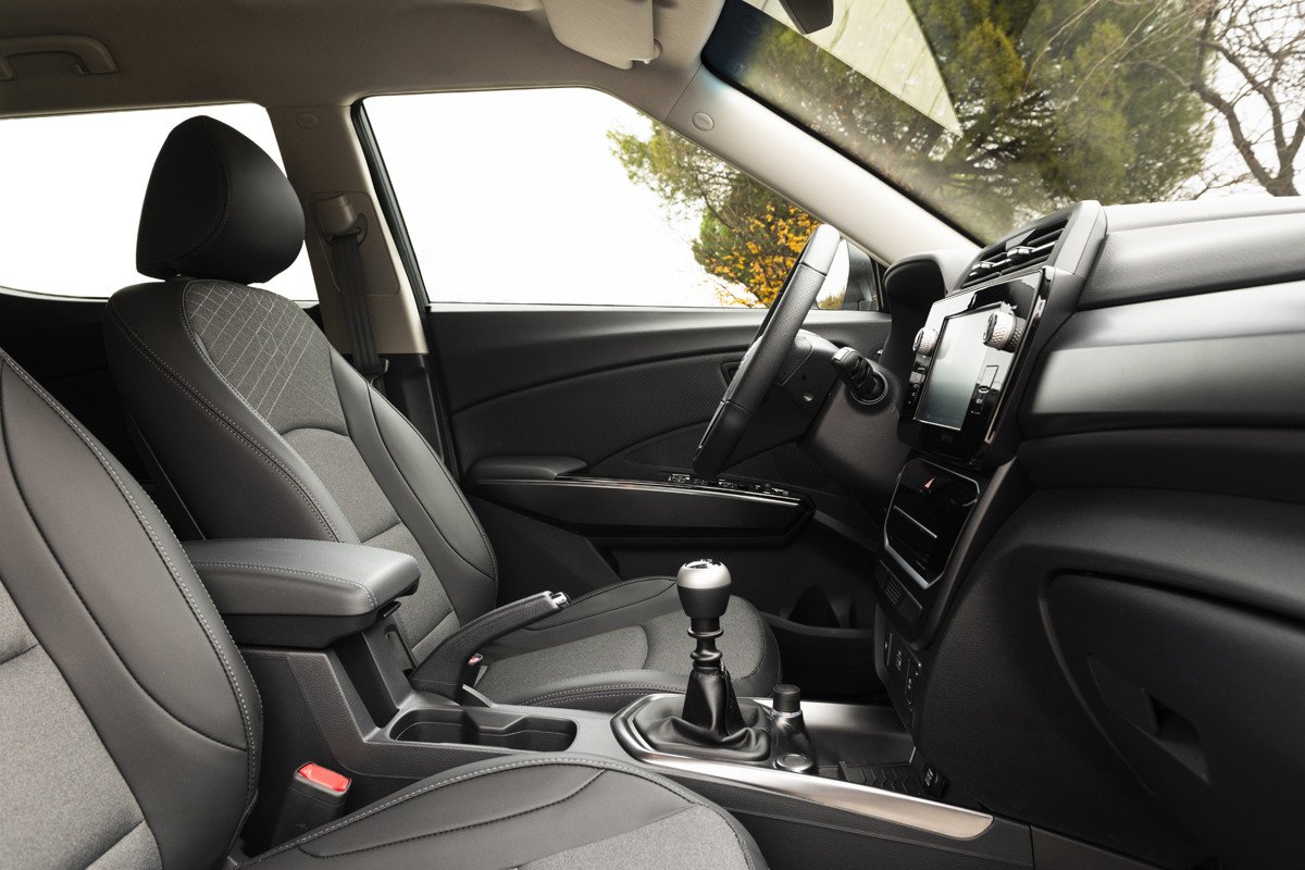 Probamos en nuevo SsangYong Tívoli 2024: Desde 17.900 euros y amplio espacio interior