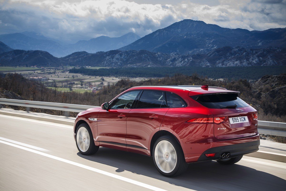 Prueba Jaguar F-PACE: motores y comportamiento 