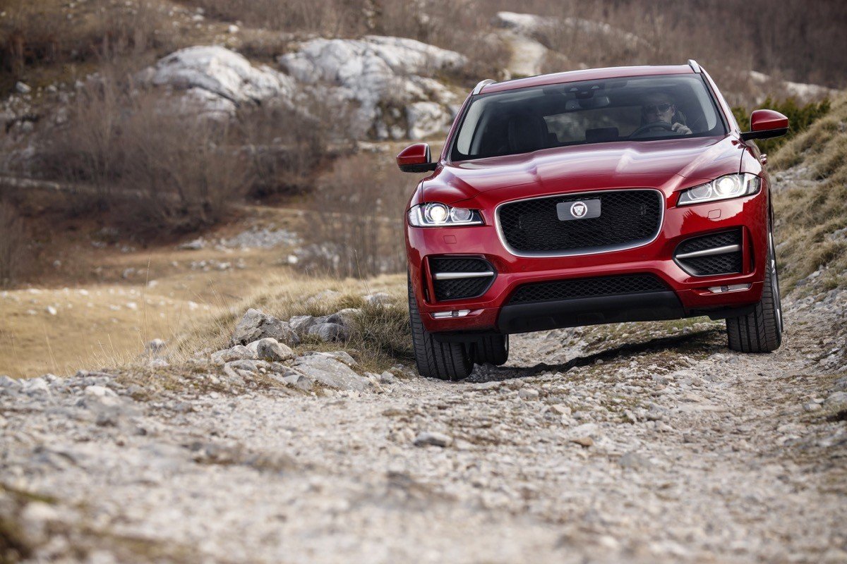 Prueba Jaguar F-PACE: motores y comportamiento 