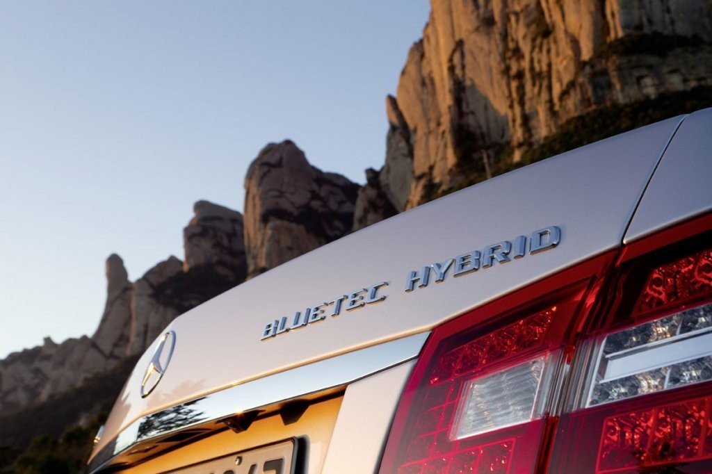 Prueba: Mercedes E300 BlueTEC Híbrido, la berlina de lujo más eficiente