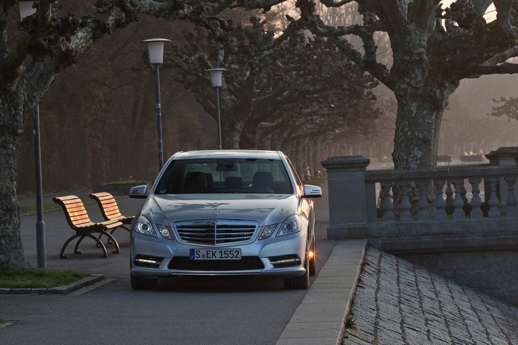 Prueba: Mercedes E300 BlueTEC Híbrido, la berlina de lujo más eficiente