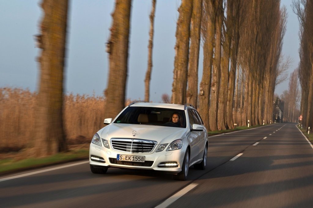 Prueba: Mercedes E300 BlueTEC Híbrido, la berlina de lujo más eficiente