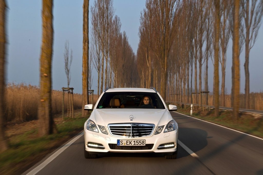 Prueba: Mercedes E300 BlueTEC Híbrido, la berlina de lujo más eficiente