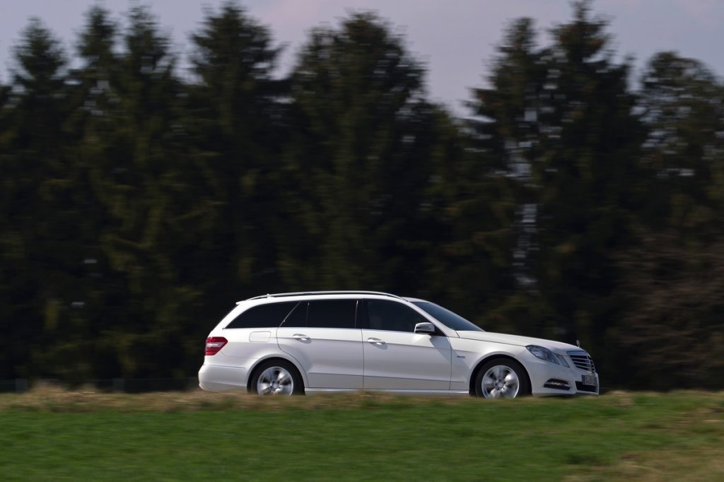Prueba: Mercedes E300 BlueTEC Híbrido, la berlina de lujo más eficiente