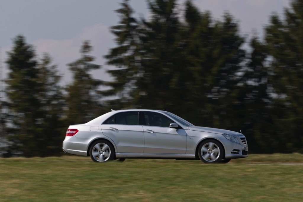 Prueba: Mercedes E300 BlueTEC Híbrido, la berlina de lujo más eficiente