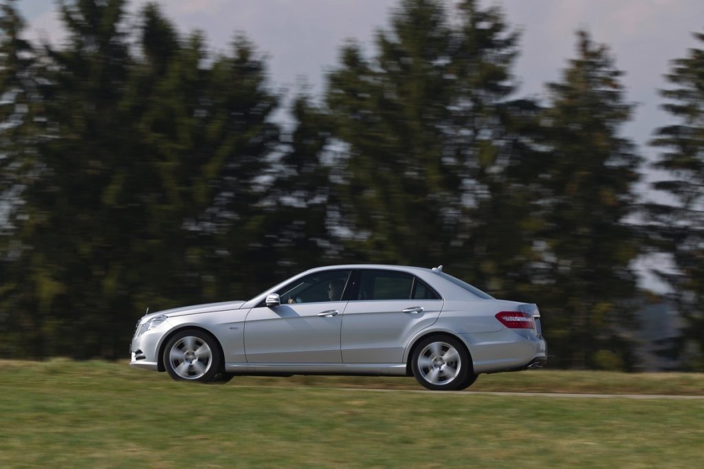 Prueba: Mercedes E300 BlueTEC Híbrido, la berlina de lujo más eficiente