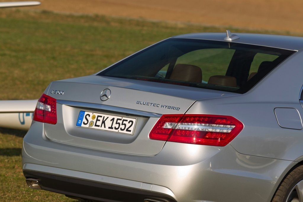 Prueba: Mercedes E300 BlueTEC Híbrido, la berlina de lujo más eficiente