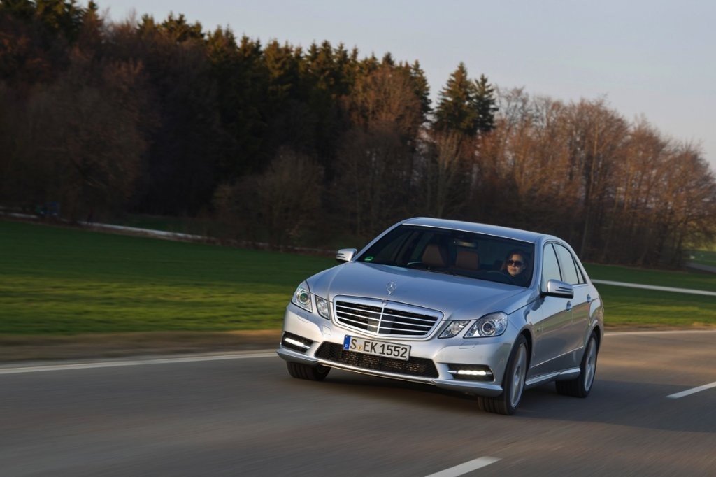Prueba: Mercedes E300 BlueTEC Híbrido, la berlina de lujo más eficiente