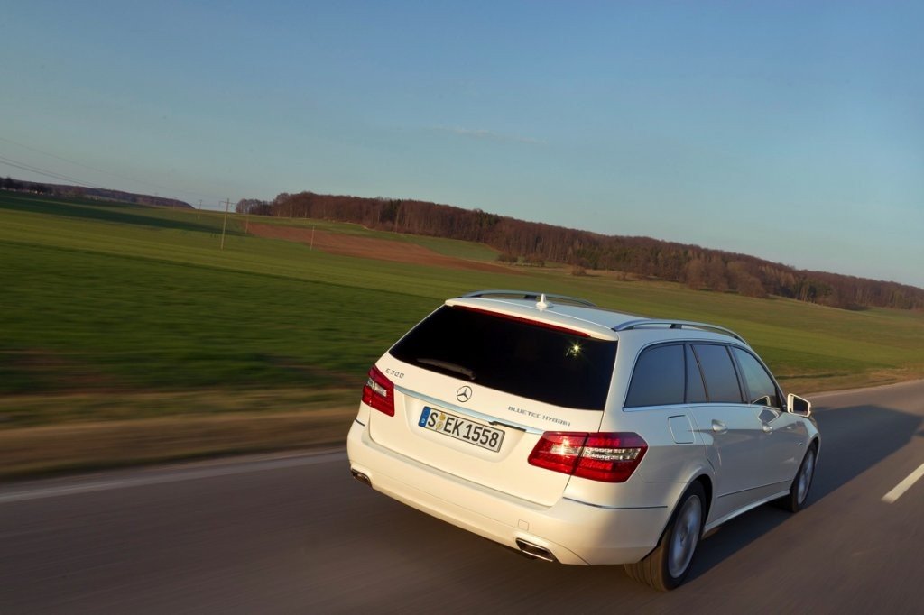Prueba: Mercedes E300 BlueTEC Híbrido, la berlina de lujo más eficiente
