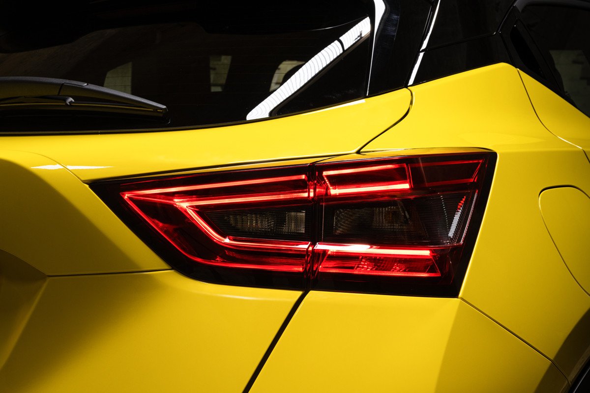 Nissan actualiza al Juke con un interior más moderno y retomando el color amarillo