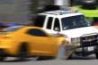 Vídeo: Chevrolet Camaro BumbleBee noquea a un coche de policía