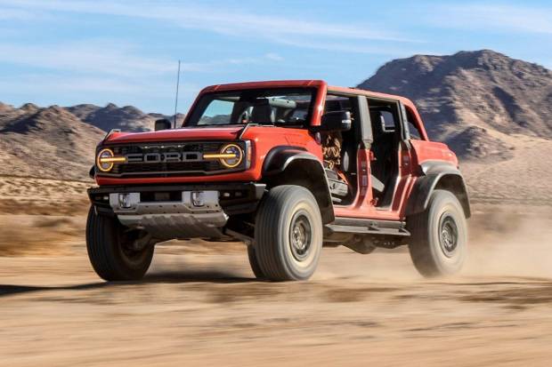 Ford Bronco Raptor: 4x4 con 400 CV preparado para ir a toda velocidad campo a través