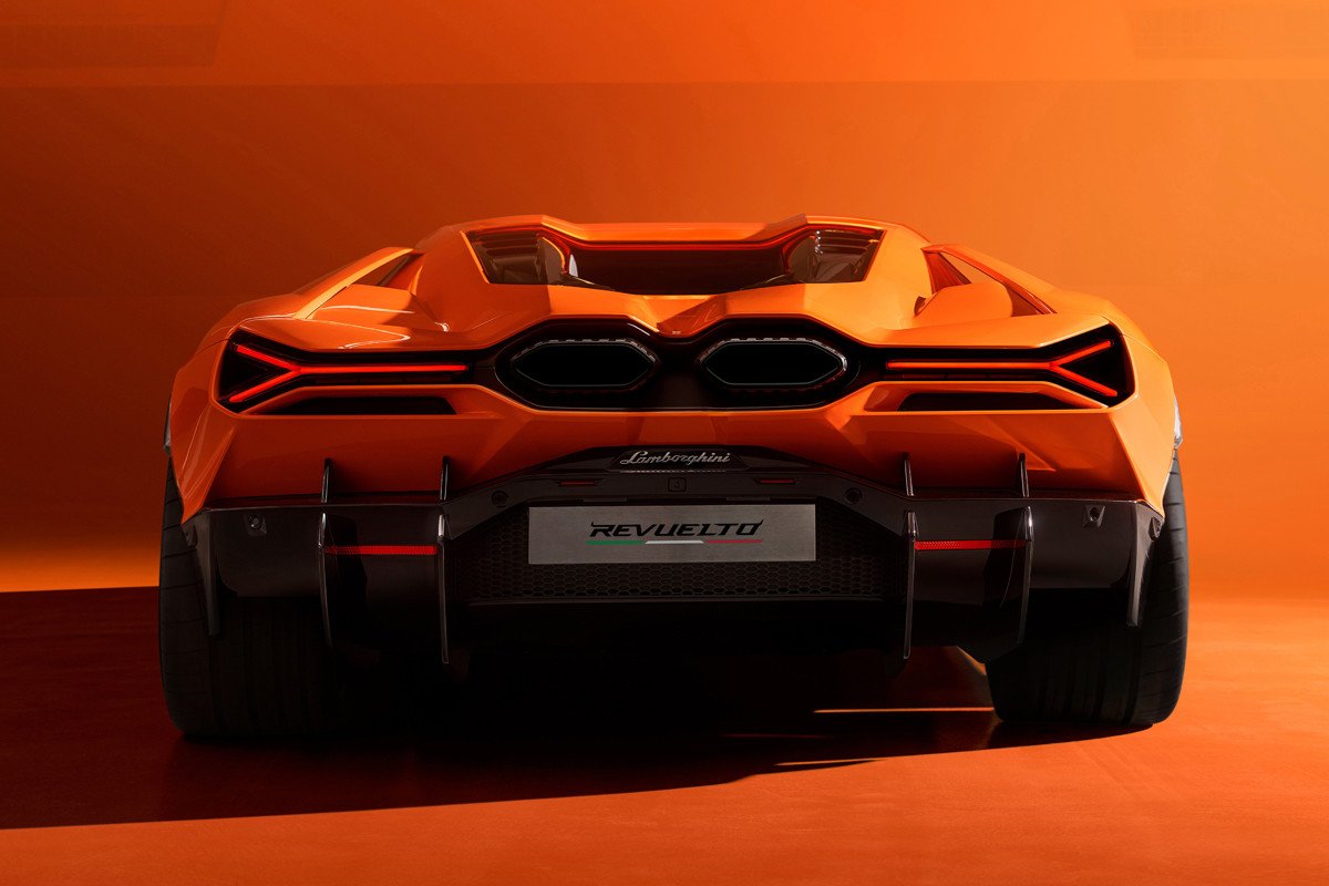 Nuevo Lamborghini Revuelto: todos los detalles del primer deportivo híbrido enchufable