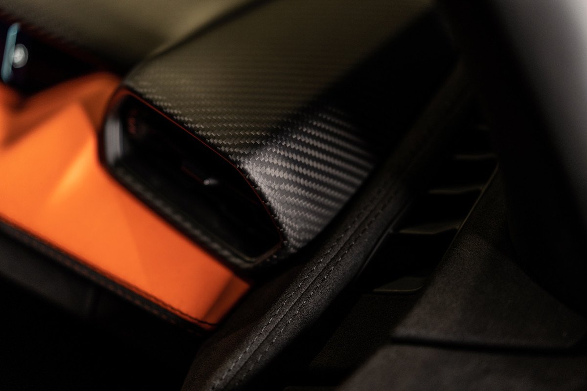 Nuevo Lamborghini Revuelto: todos los detalles del primer deportivo híbrido enchufable