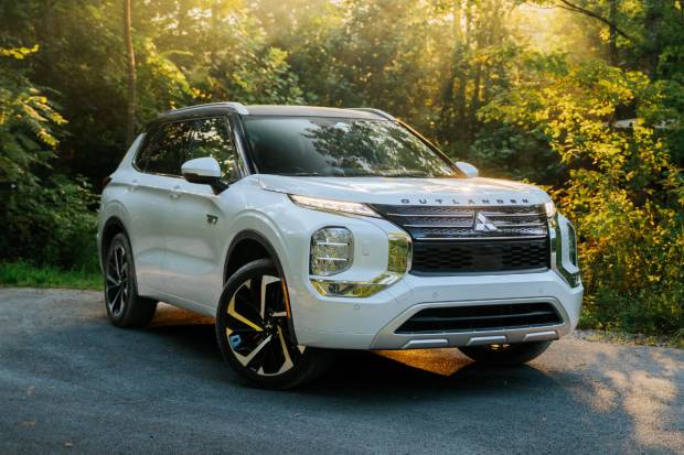 Mitsubishi anuncia el nuevo Outlander híbrido enchufable: mucho antes de lo que esperas