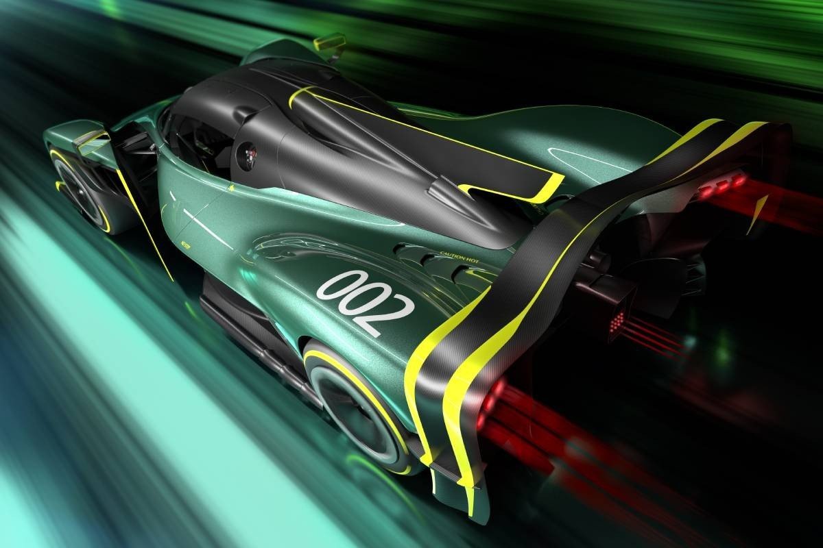 Aston Martin Valkirya AMR Pro