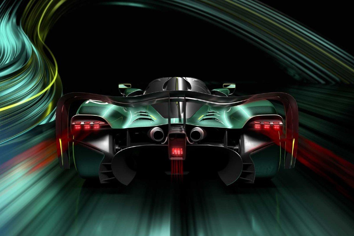 Aston Martin Valkirya AMR Pro