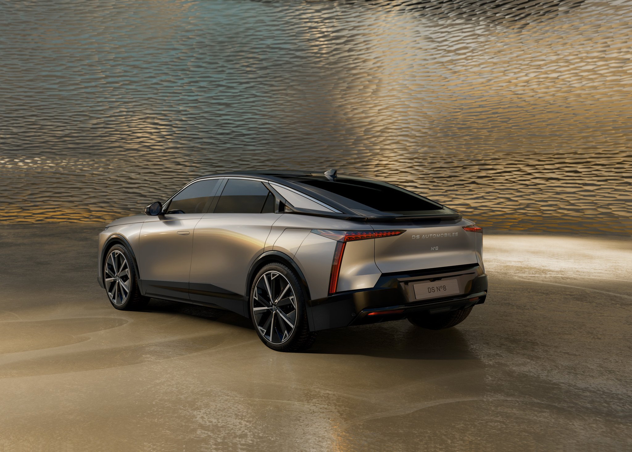 Nuevo DS Nº8: Lo más top de DS en formato eléctrico y con un diseño inclasificable