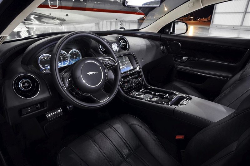 Jaguar XJ Ultimate y nuevos motores de gasolina para Jaguar XF, XJ y F-TYPE