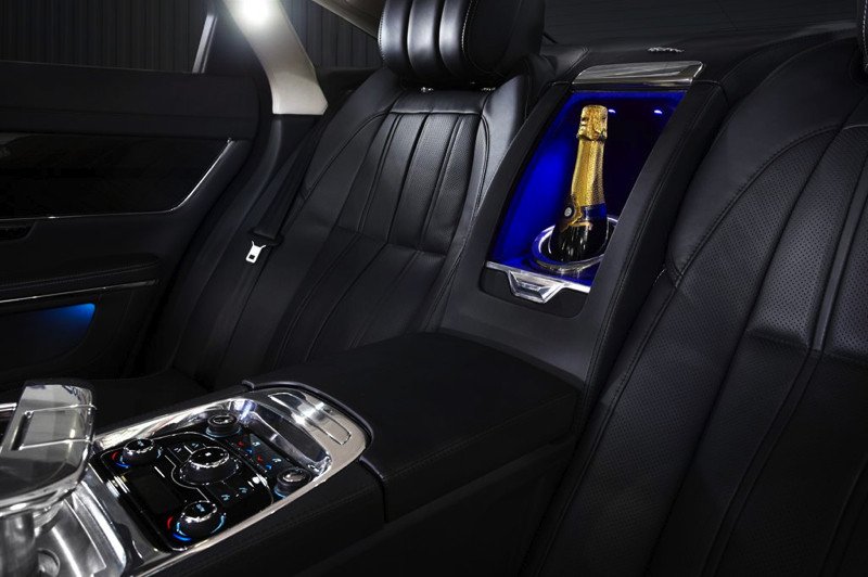 Jaguar XJ Ultimate y nuevos motores de gasolina para Jaguar XF, XJ y F-TYPE