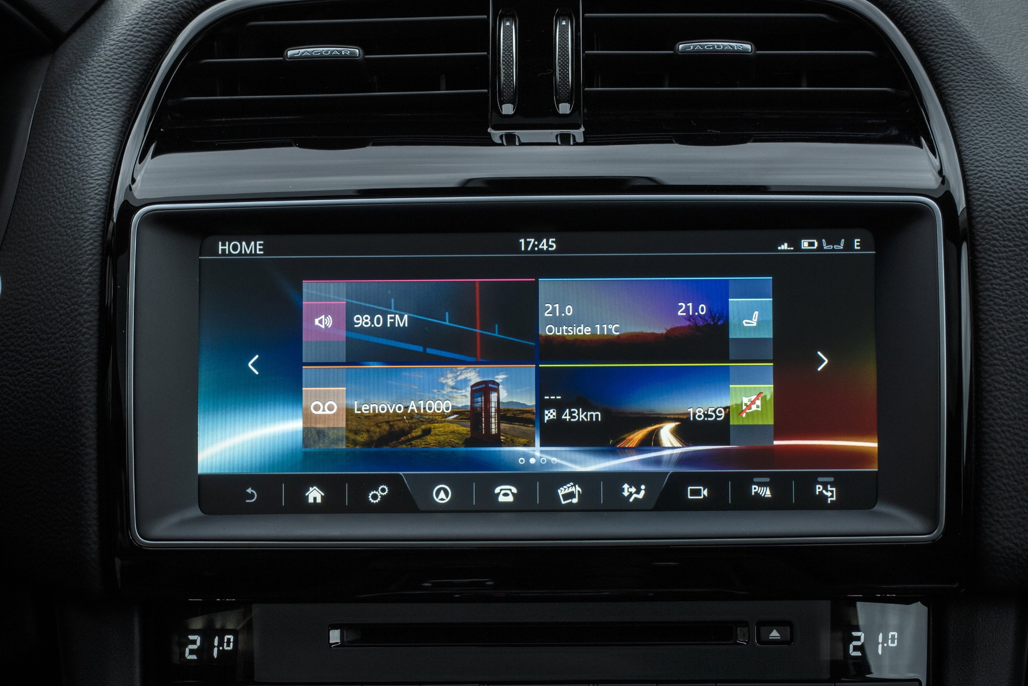 Prueba Jaguar F-PACE: interior, equipamiento y precios