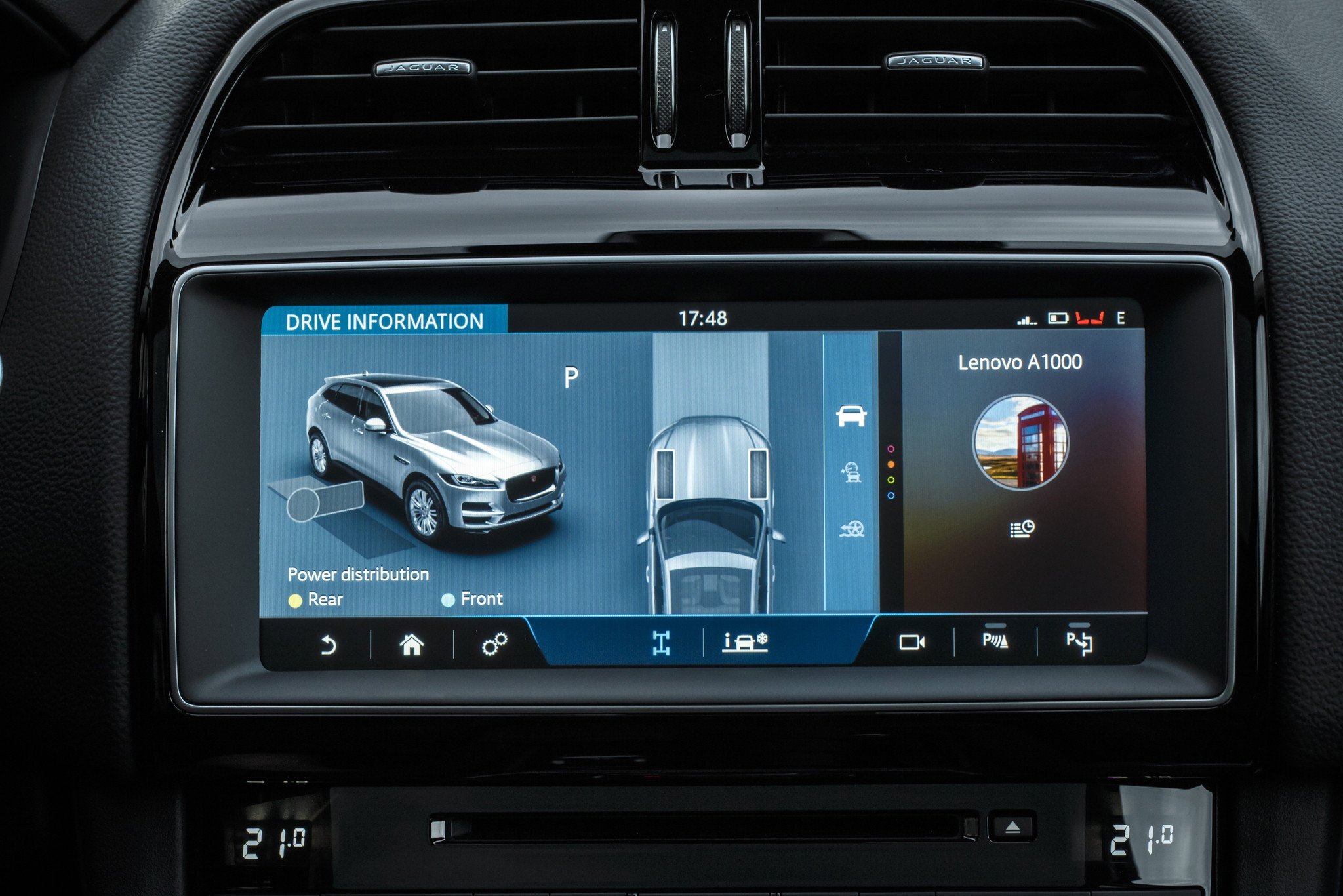 Prueba Jaguar F-PACE: interior, equipamiento y precios