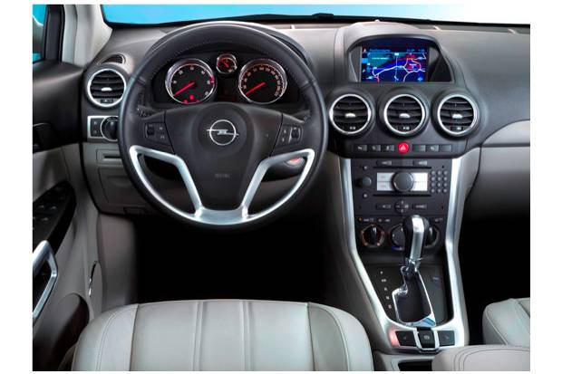 Comprar SUV: Opel Antara, más equipado y hasta 9.000 € de descuento