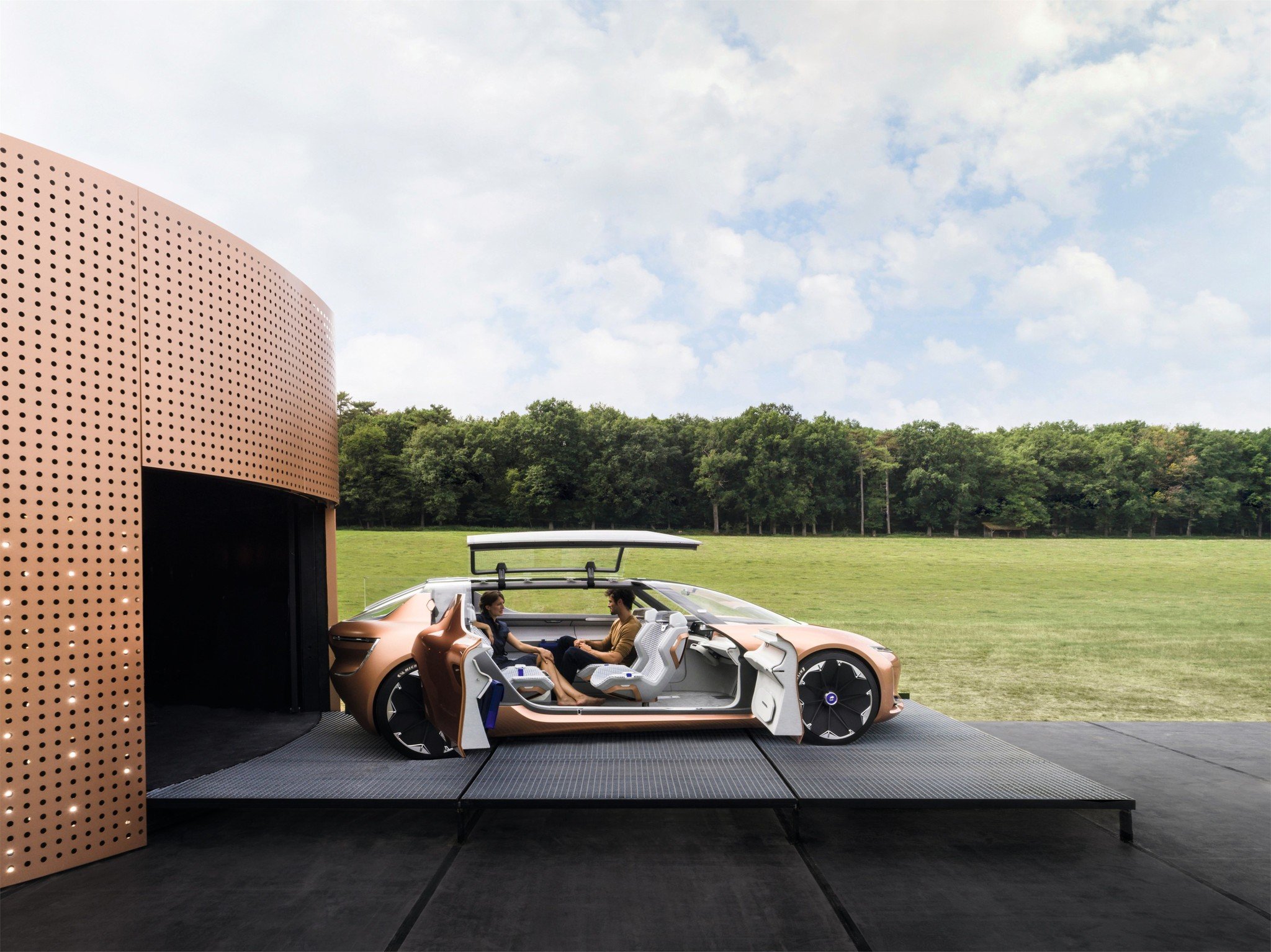 Renault SYMBIOZ: ¿serán así los coches de 2030? 