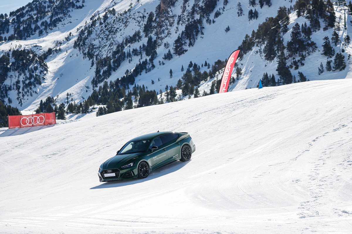 Audi te enseña a conducir sobre nieve: cursos Winter Audi driving experience 2022