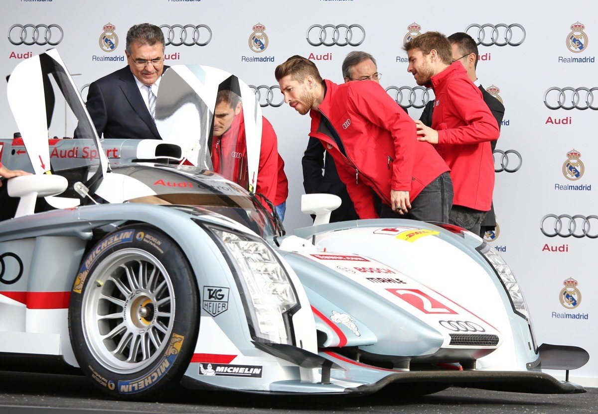 Los jugadores del Real Madrid conducen el nuevo Audi A3 e-tron