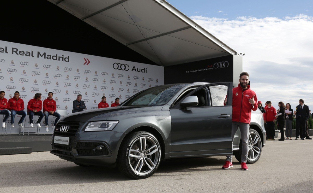 Los jugadores del Real Madrid conducen el nuevo Audi A3 e-tron