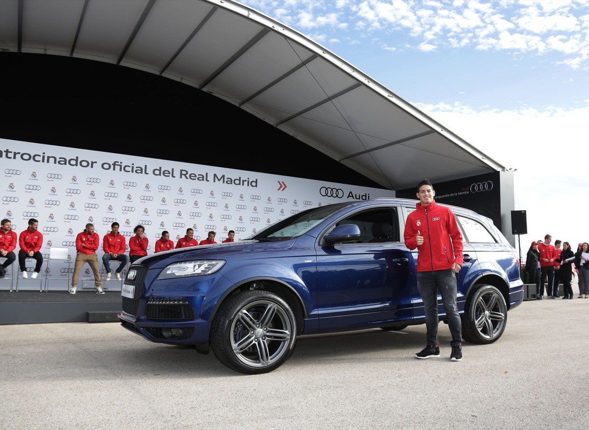 Los jugadores del Real Madrid conducen el nuevo Audi A3 e-tron