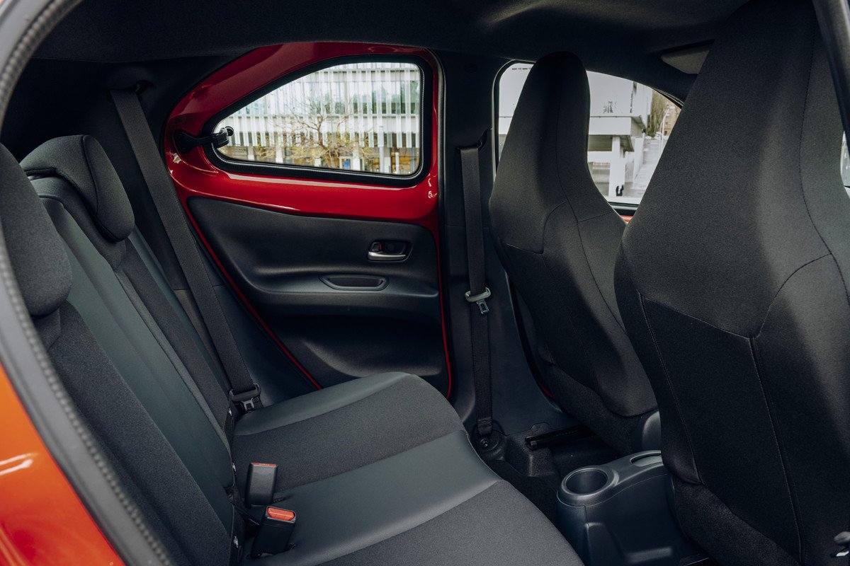 Prueba del Toyota Aygo X Cross: rompiendo moldes en el segmento urbano