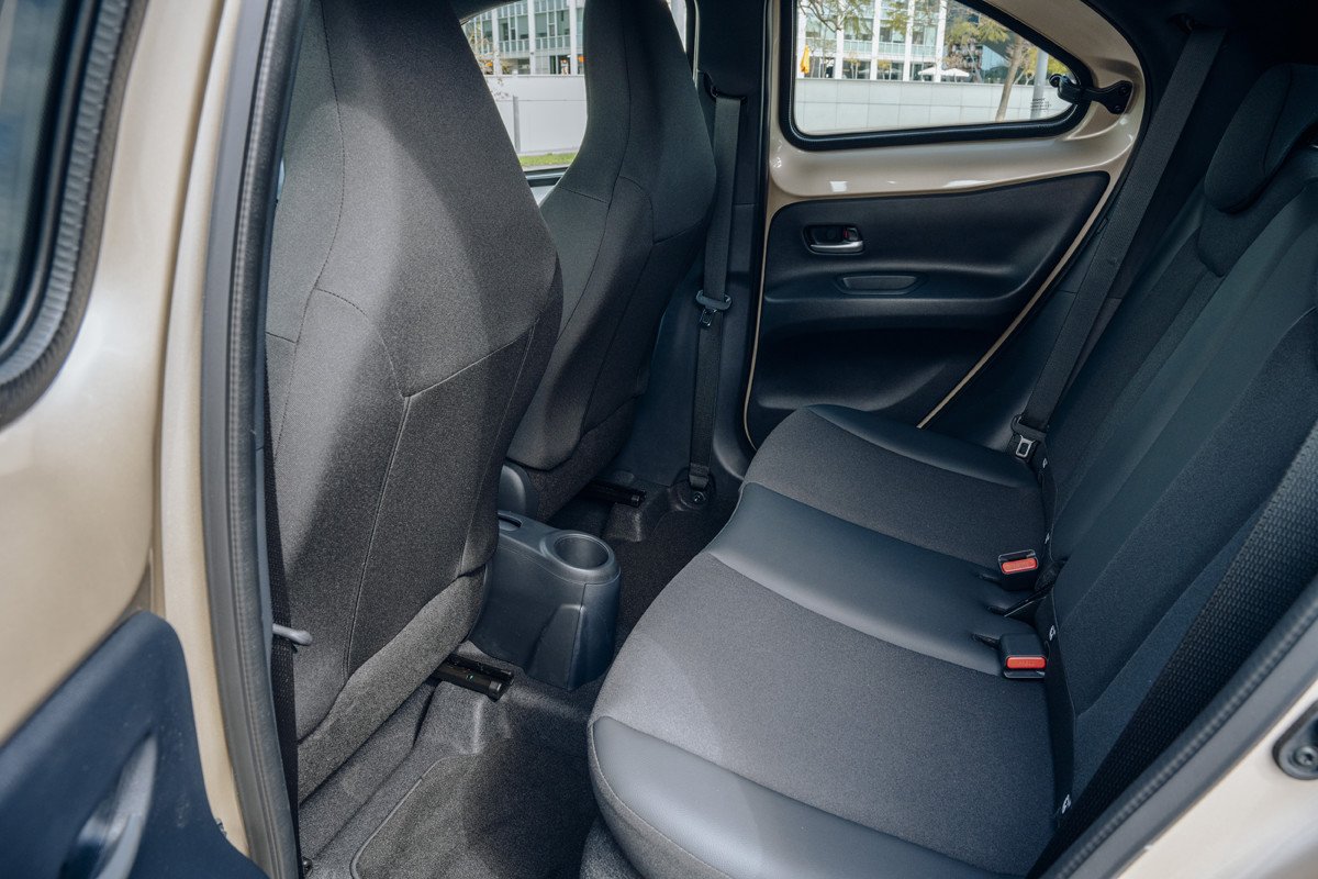 Prueba del Toyota Aygo X Cross: rompiendo moldes en el segmento urbano