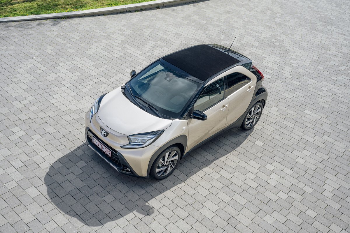 Prueba del Toyota Aygo X Cross: rompiendo moldes en el segmento urbano