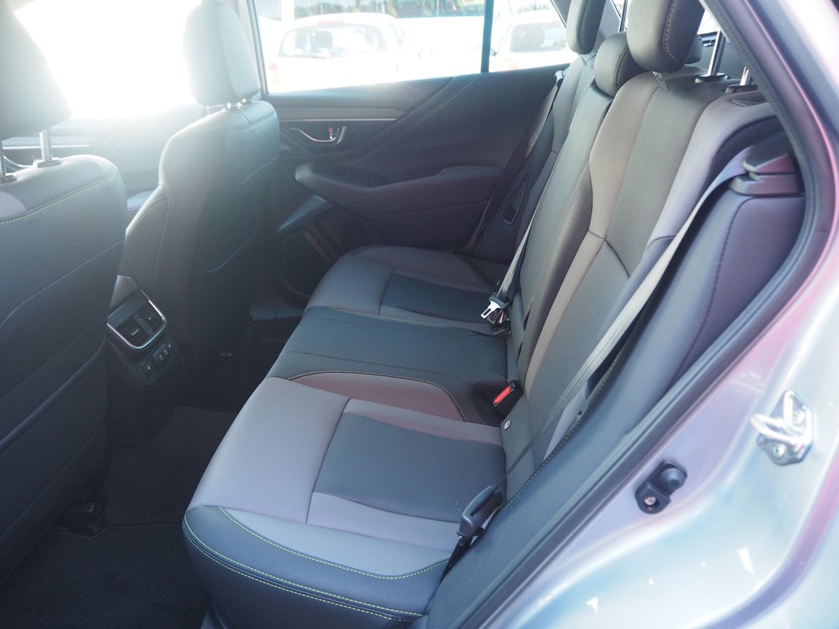 Prueba y opinión del Subaru Outback: motor, análisis del interior y comportamiento
