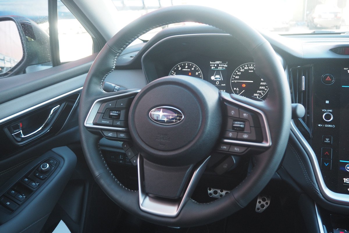 Prueba y opinión del Subaru Outback: motor, análisis del interior y comportamiento