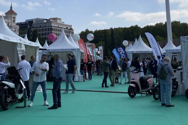 Si quieres probar, mirar y tocar un coche eléctrico, VEM 2023 Madrid