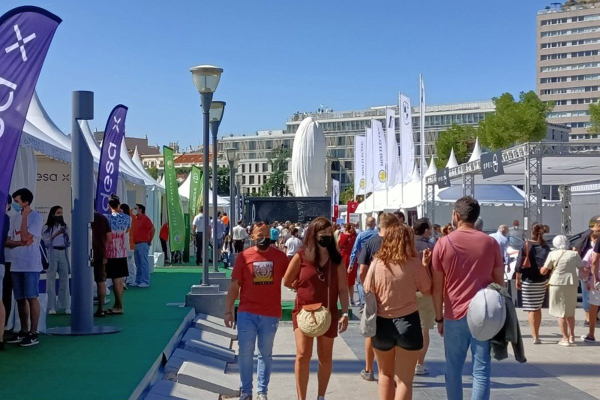Si quieres probar, mirar y tocar un coche eléctrico, VEM 2023 Madrid