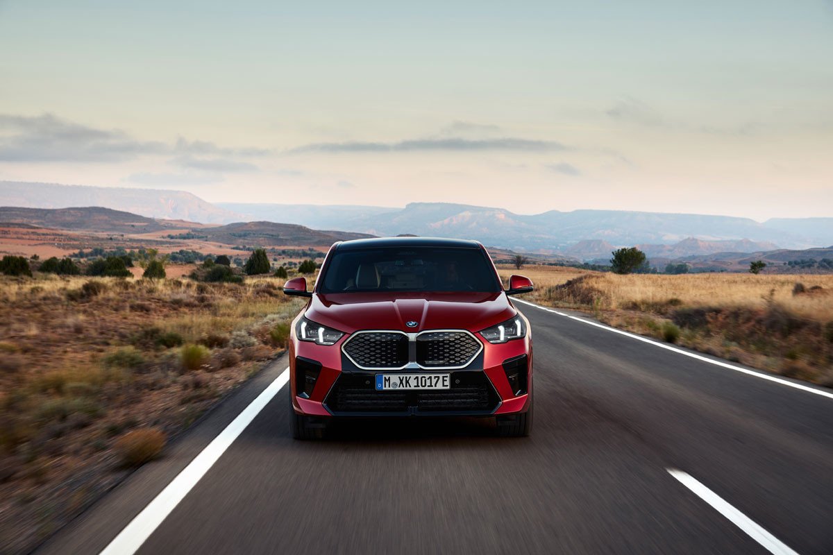 Así es el nuevo BMW X2: primeras fotos de su llamativo diseño y versión eléctrica iX2