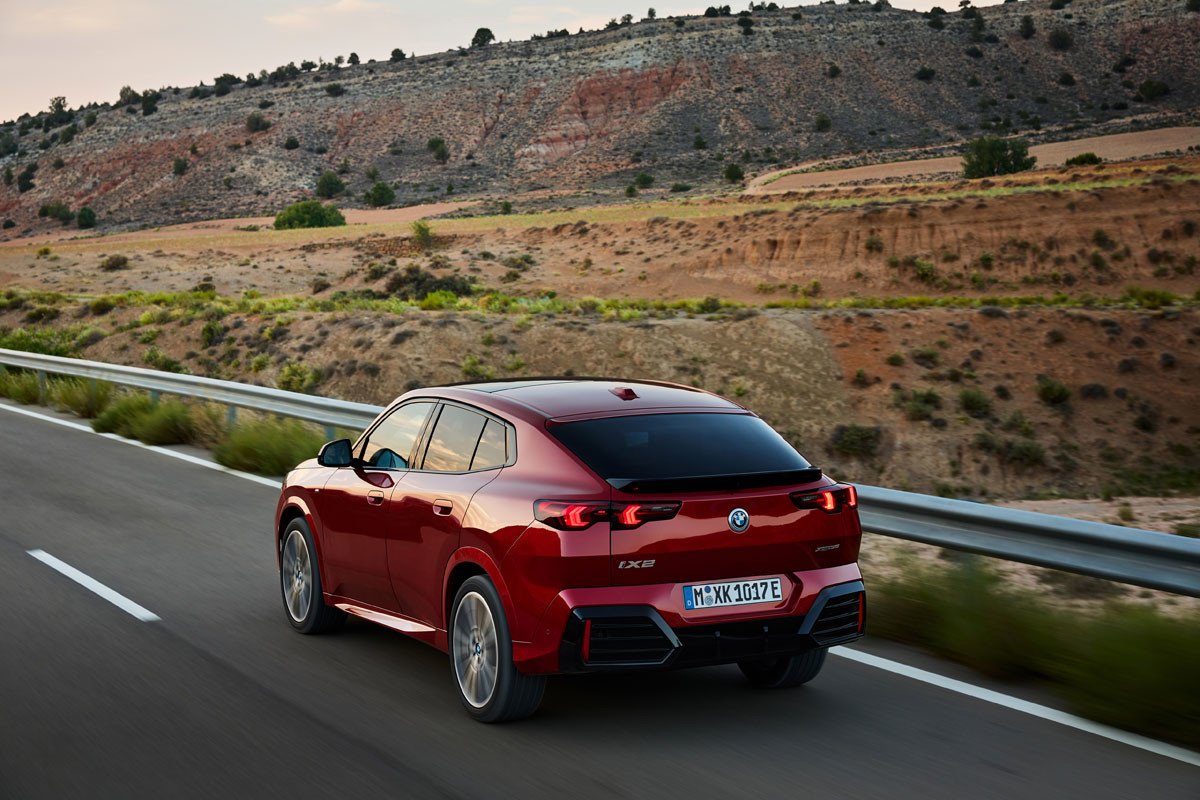 Así es el nuevo BMW X2: primeras fotos de su llamativo diseño y versión eléctrica iX2