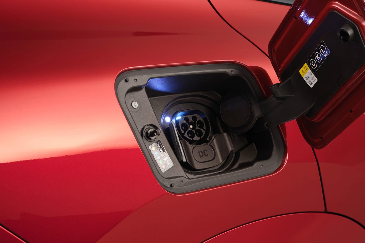 Así es el nuevo BMW X2: primeras fotos de su llamativo diseño y versión eléctrica iX2