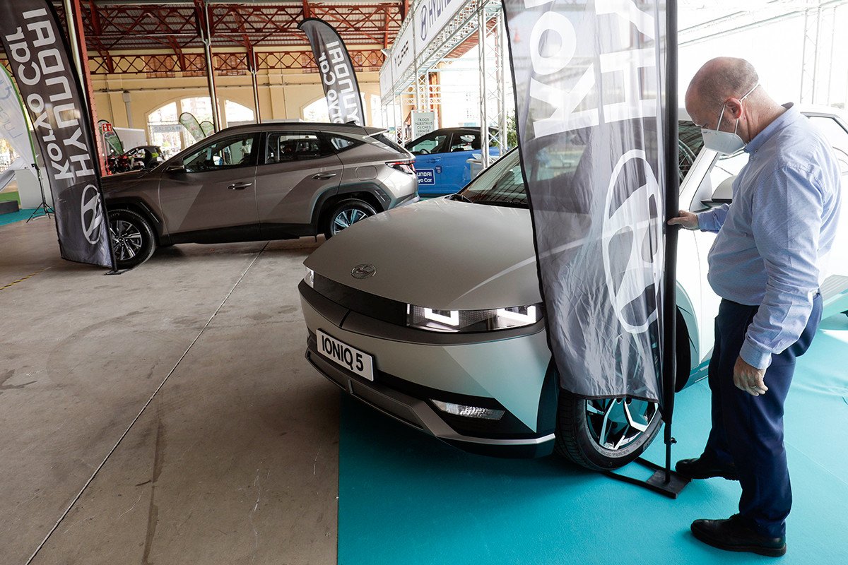 Diecisiete marcas y más de cien modelos en ECOMOV 2022