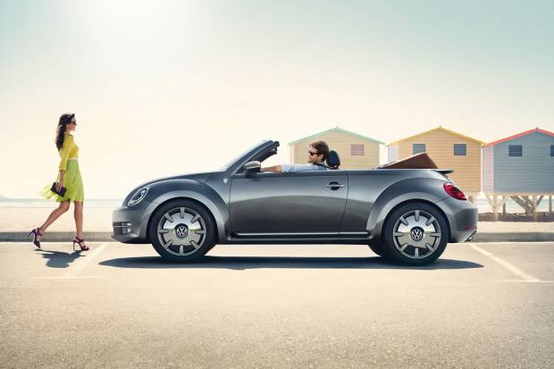 Nuevo Volkswagen Beetle Cabrio Karmann, homenaje al creador